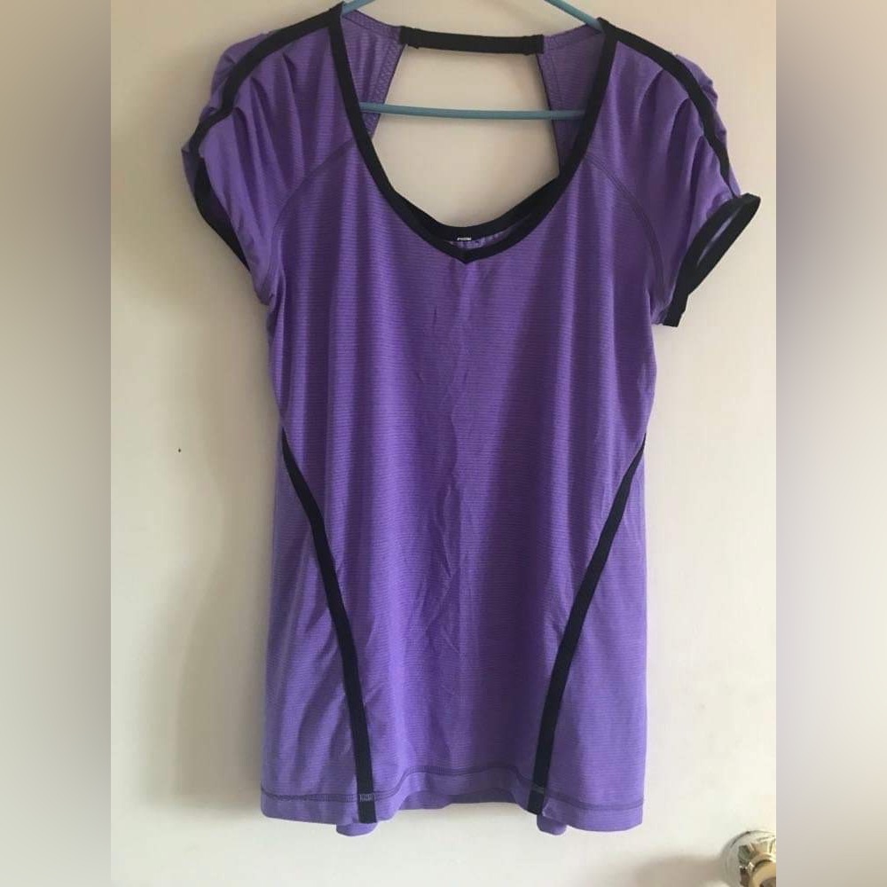 Lululemon Sz 10 T-Shirt